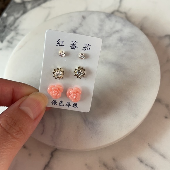 Elegant Earrings From Korea/Hong Kong Bundle - Picture 9 of 14
